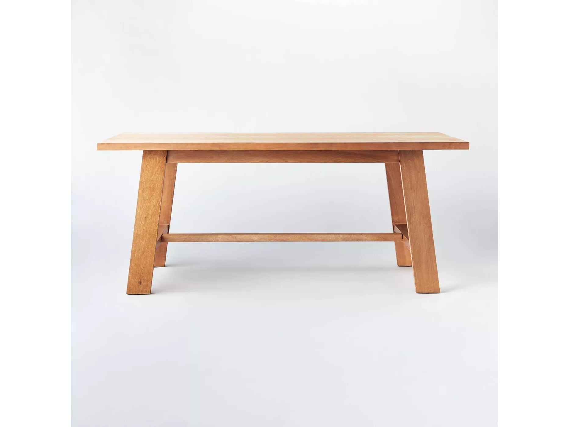 Aoburg Dining Table in Natural