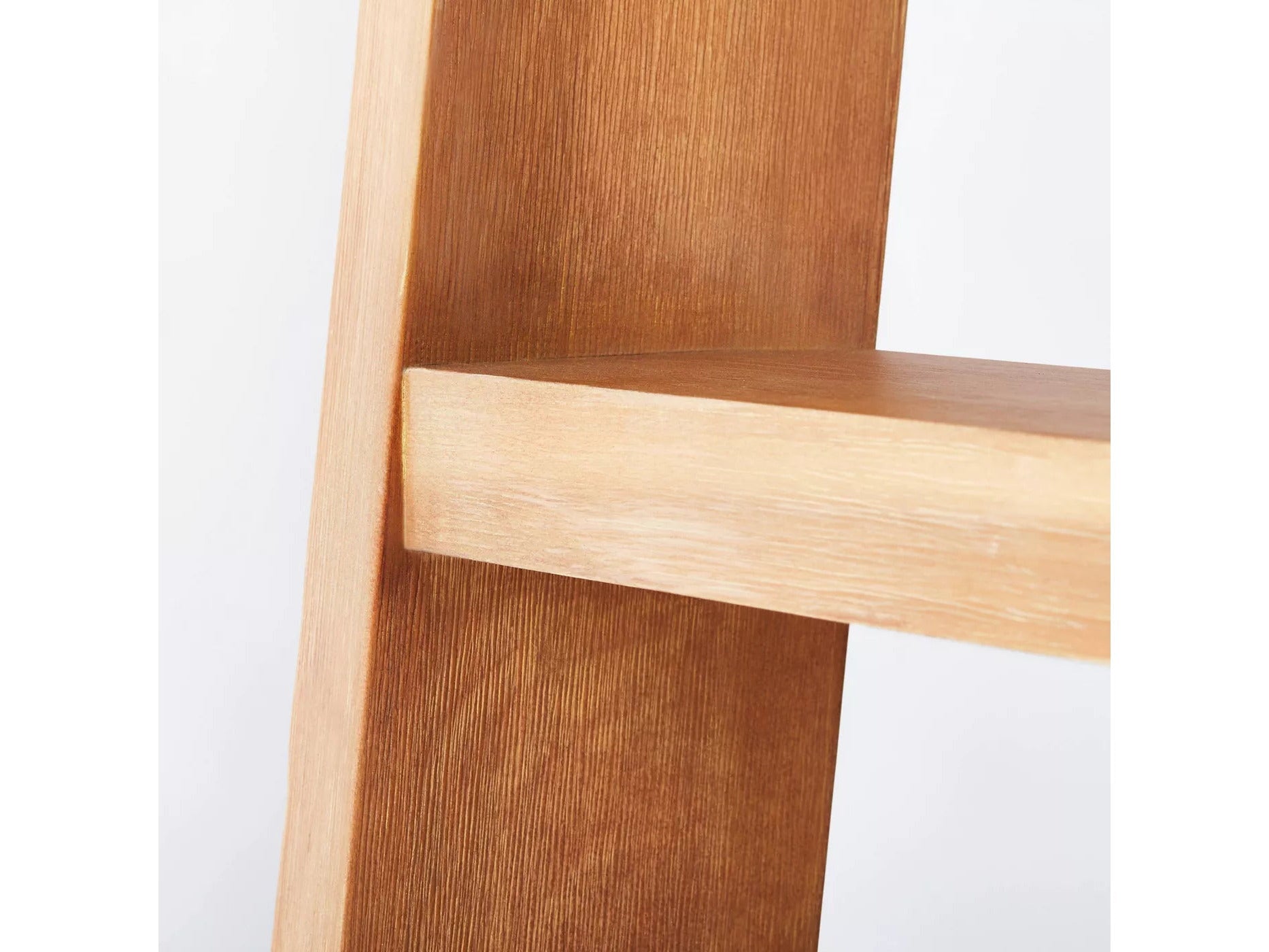 Aoburg Dining Table in Natural