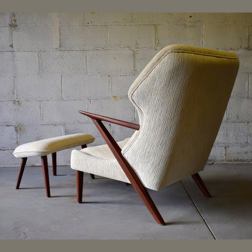 Copenhagen Lounge Chair & Ottoman