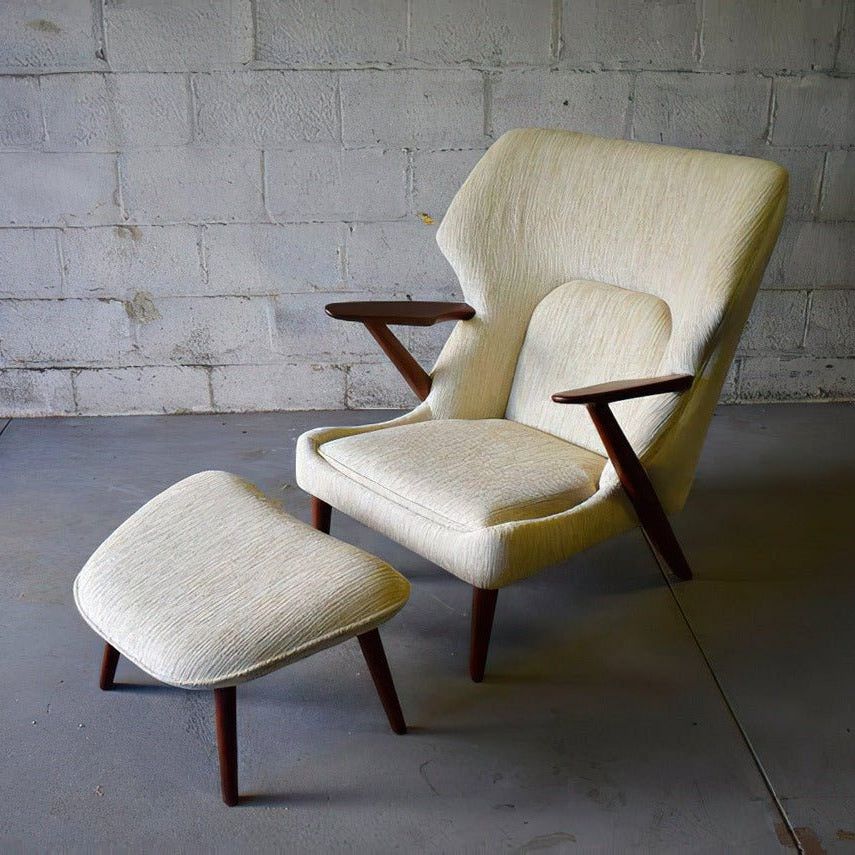 Copenhagen Lounge Chair & Ottoman