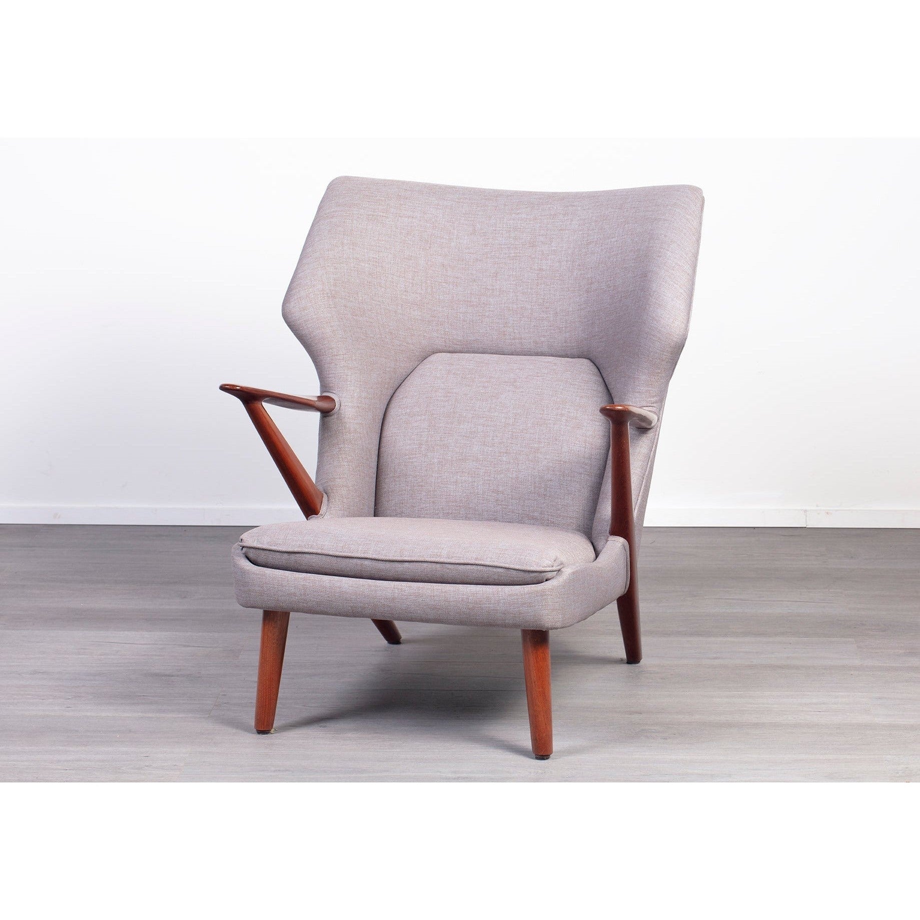 Copenhagen Lounge Chair & Ottoman
