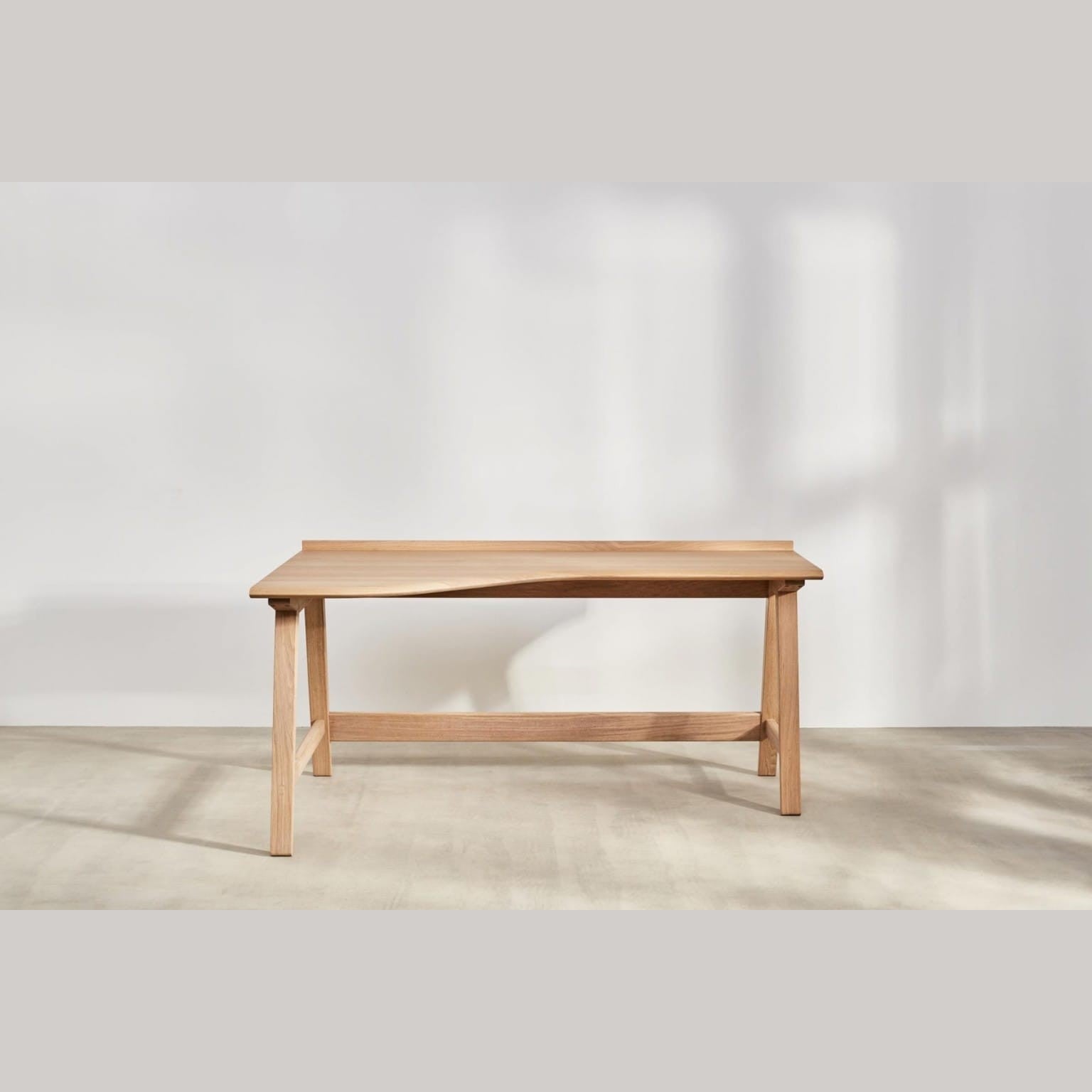 Elphi study desk