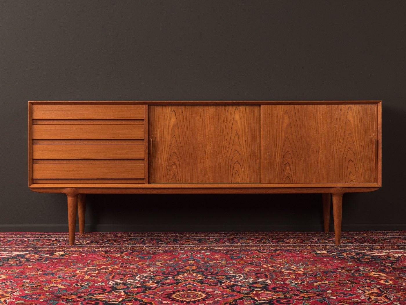 Halmstad Credenza XL Sideboard