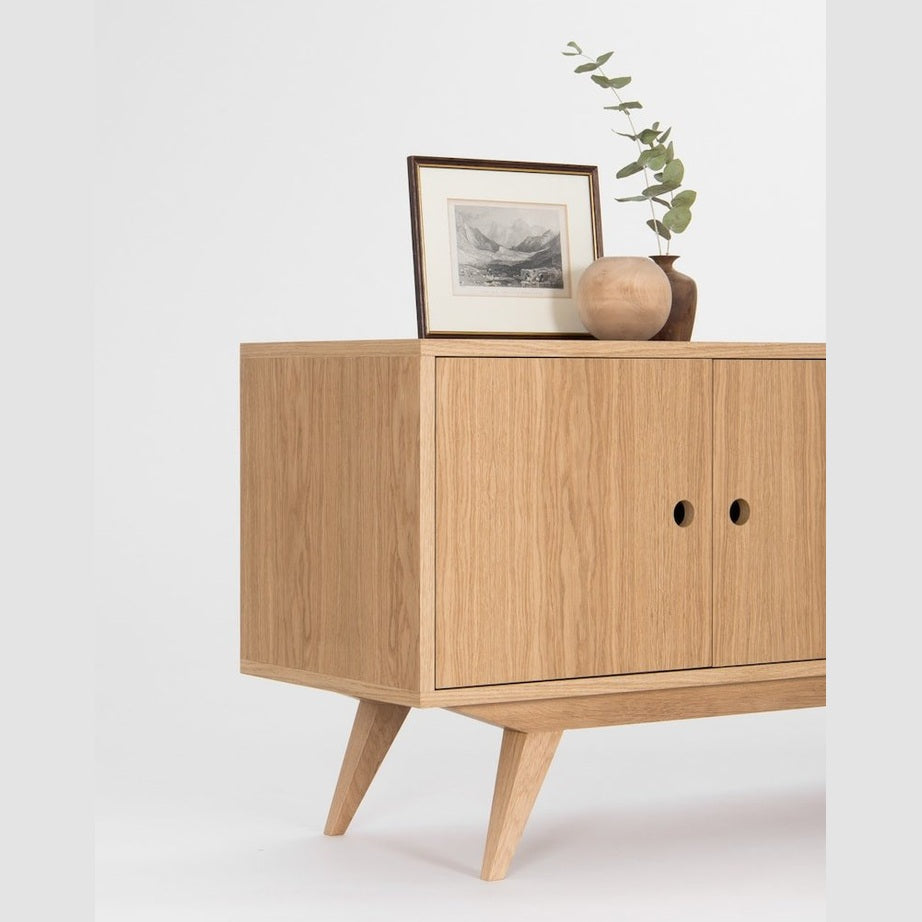 Halo oakwood sideboard