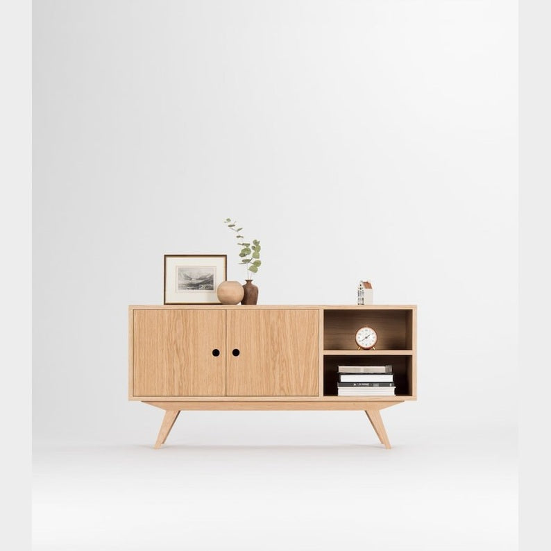 Halo oakwood sideboard