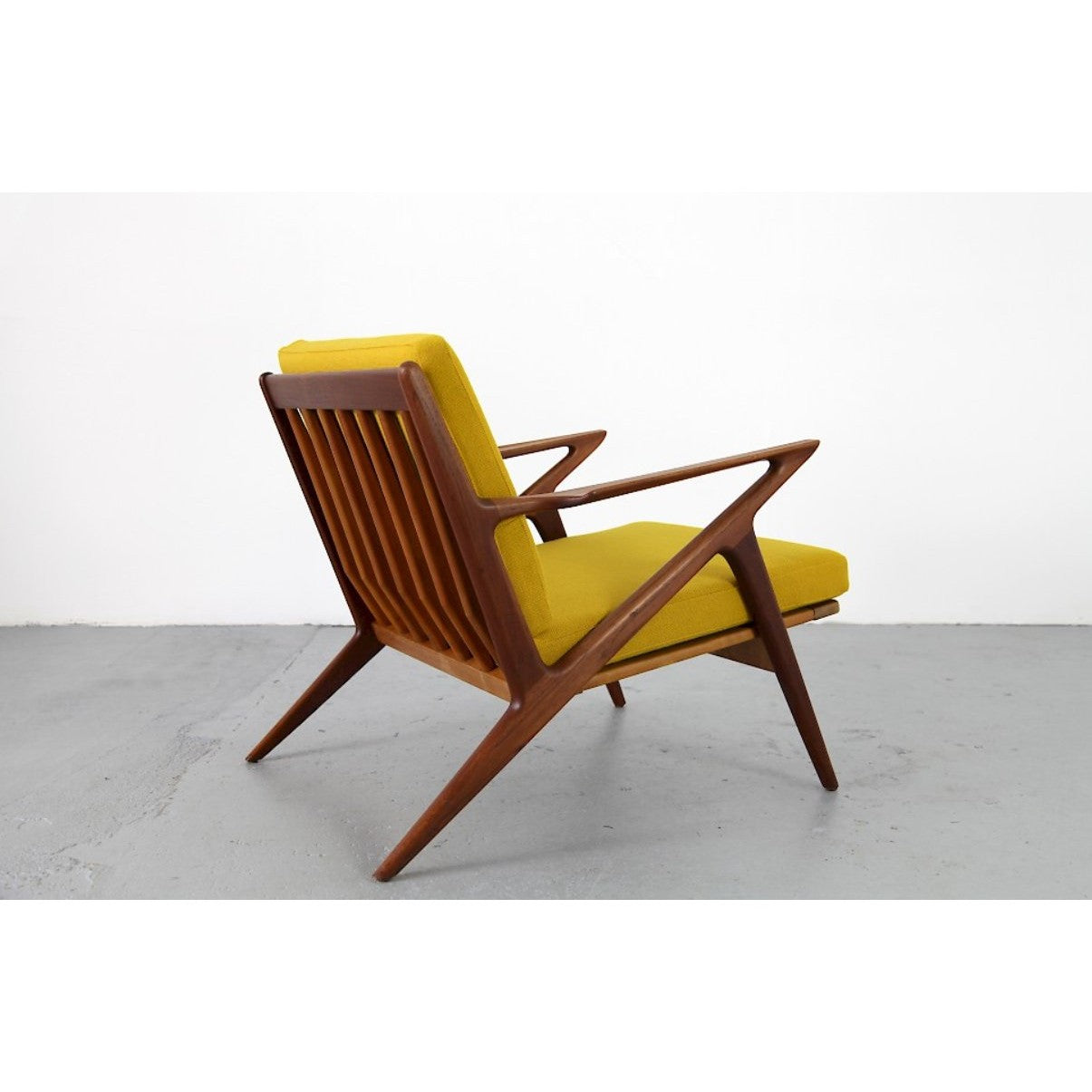 Ikkonic Lounge Chair