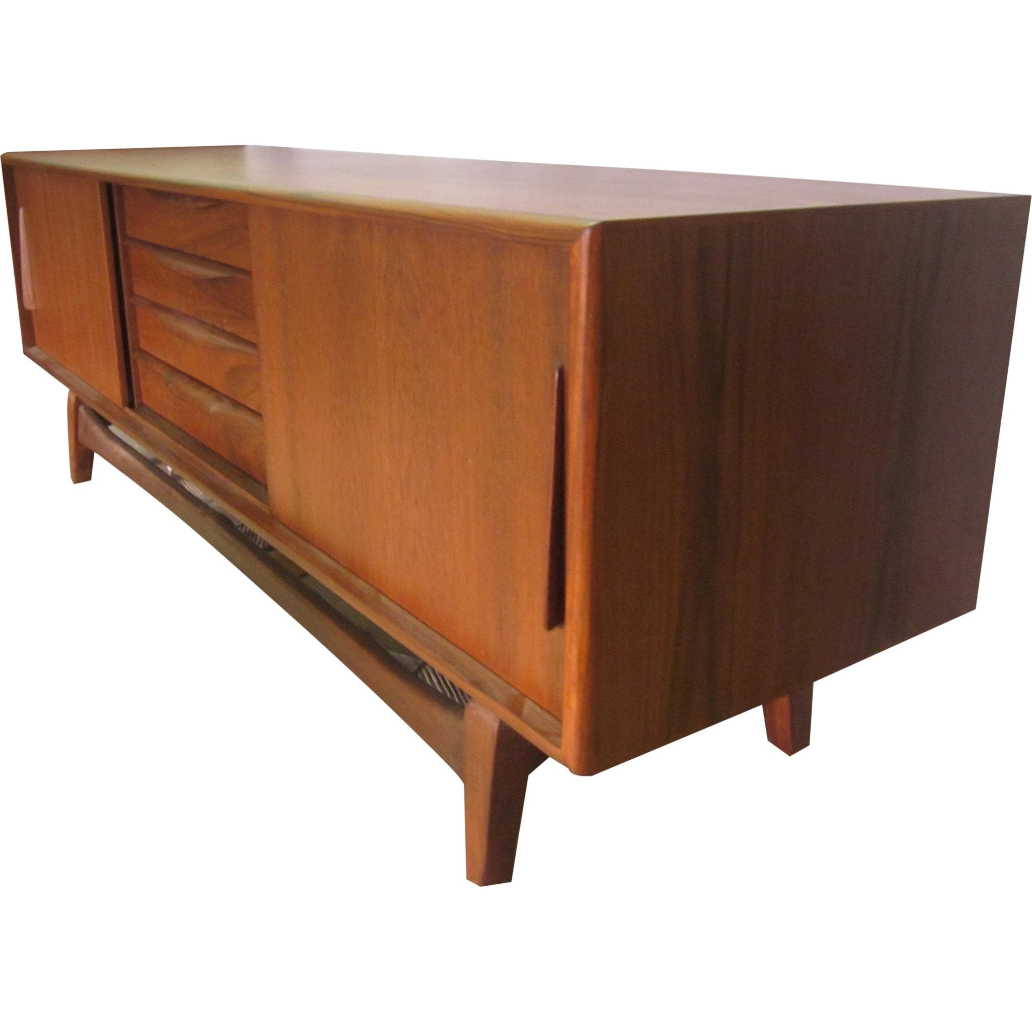 Jesper Credenza L Sideboard