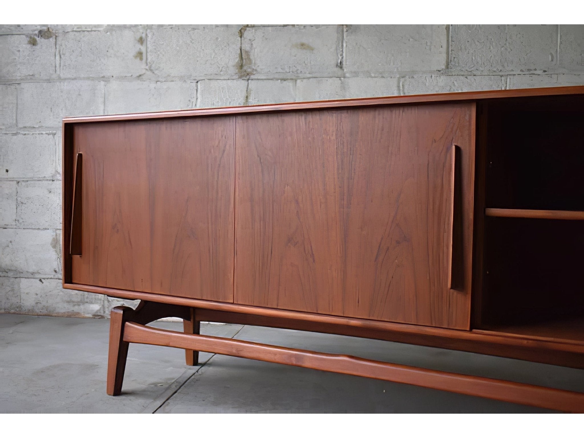 Jesper Credenza S Sideboard