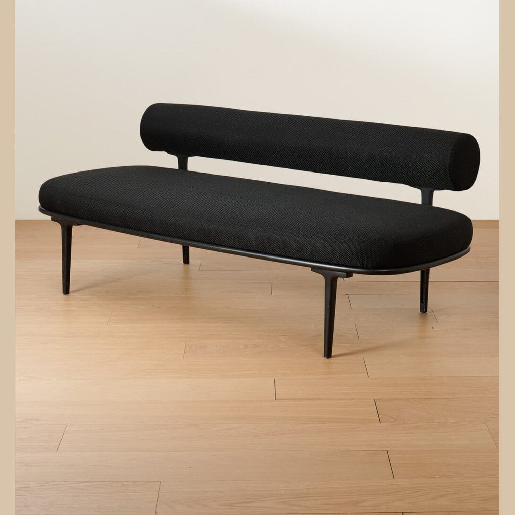 Kiran sofa in black