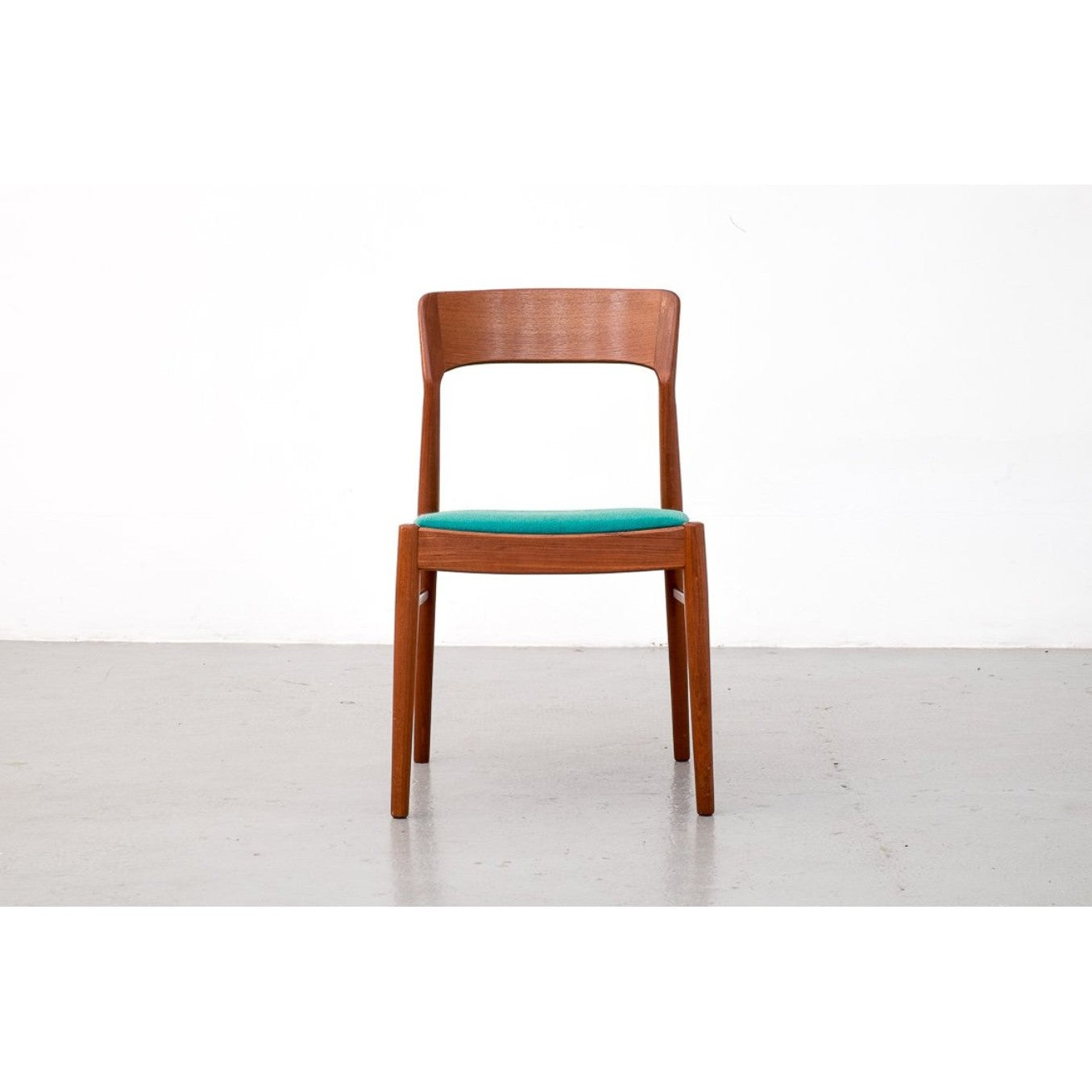 Konik Dining Chair