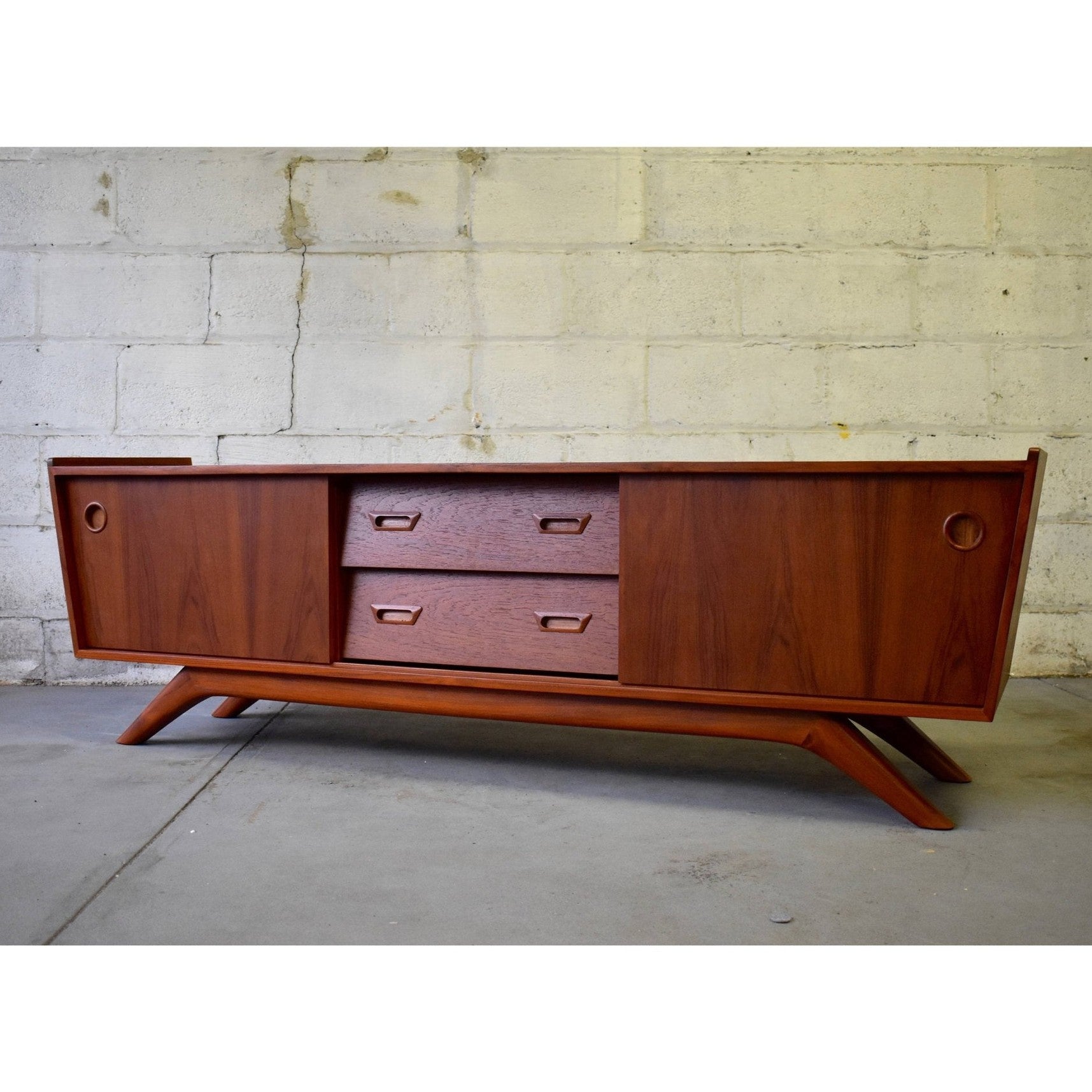 Leah Credenza Console
