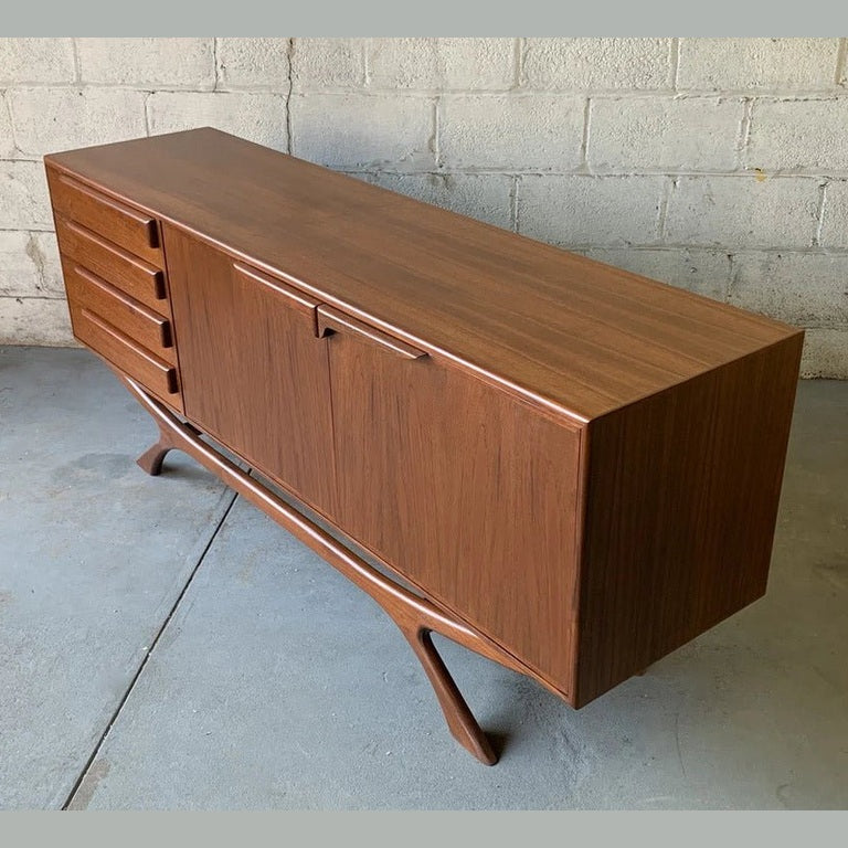 Livingston Credenza S Sideboard