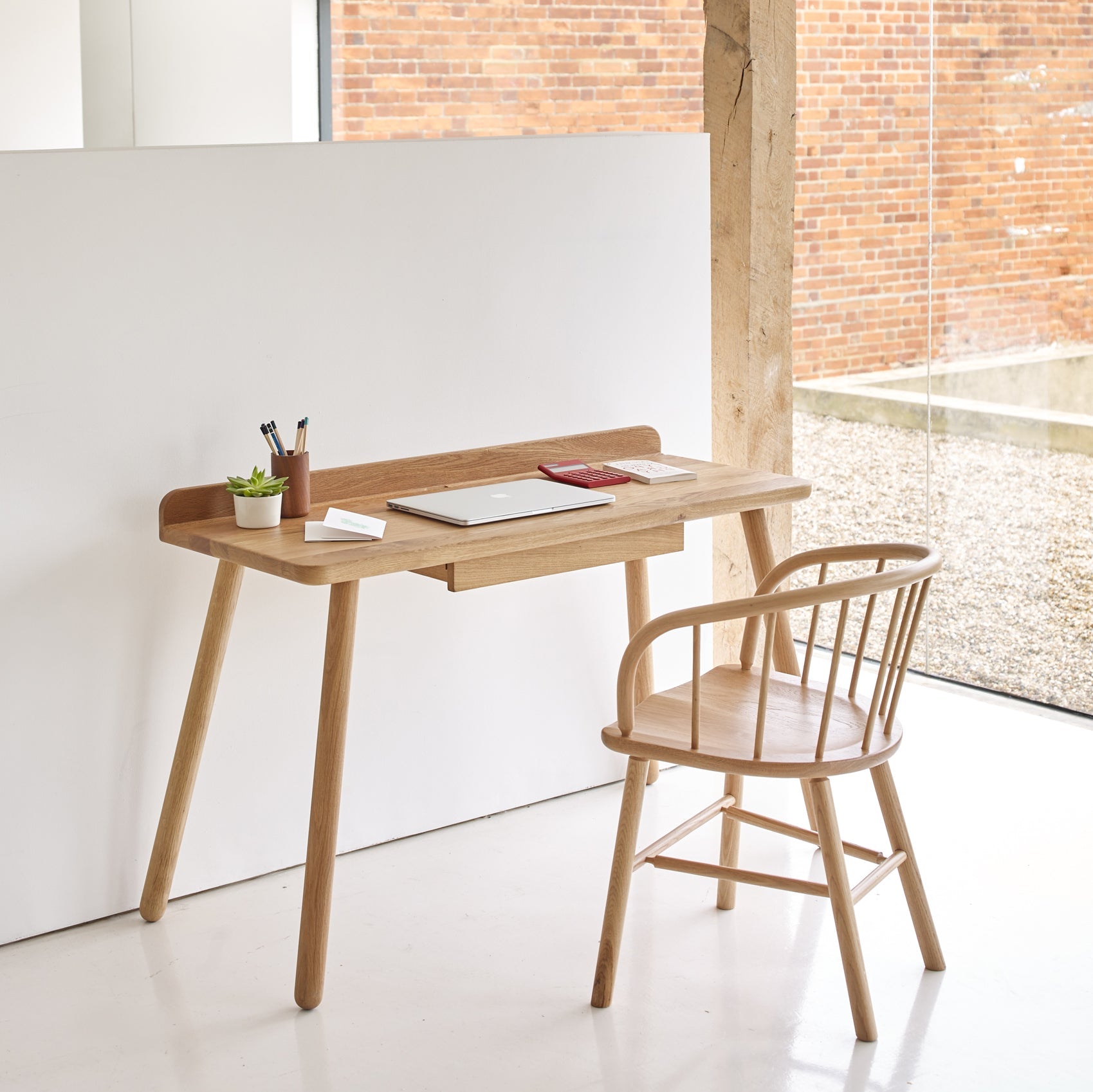 Matis Writing desk