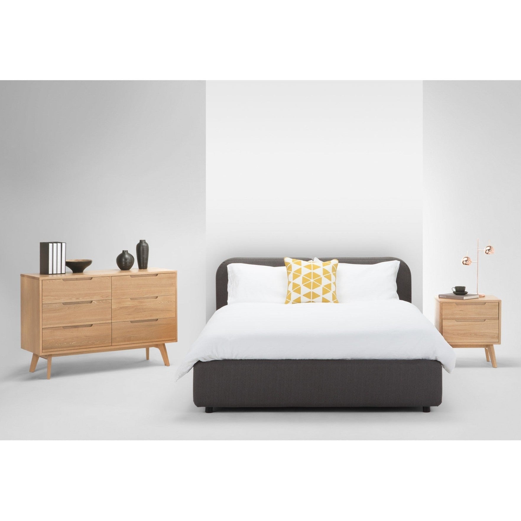 Mori Wide Chest