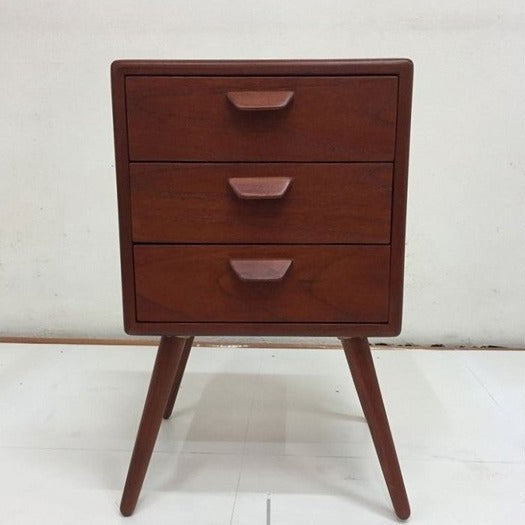 Moscow Nightstand Side Table
