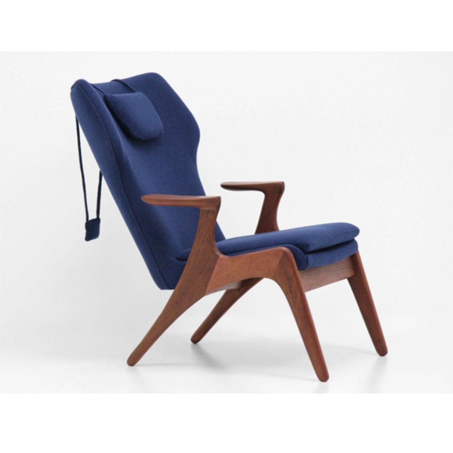 Natur Lounge Chair in Teak