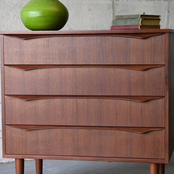 Örebro Tallboy in Teak