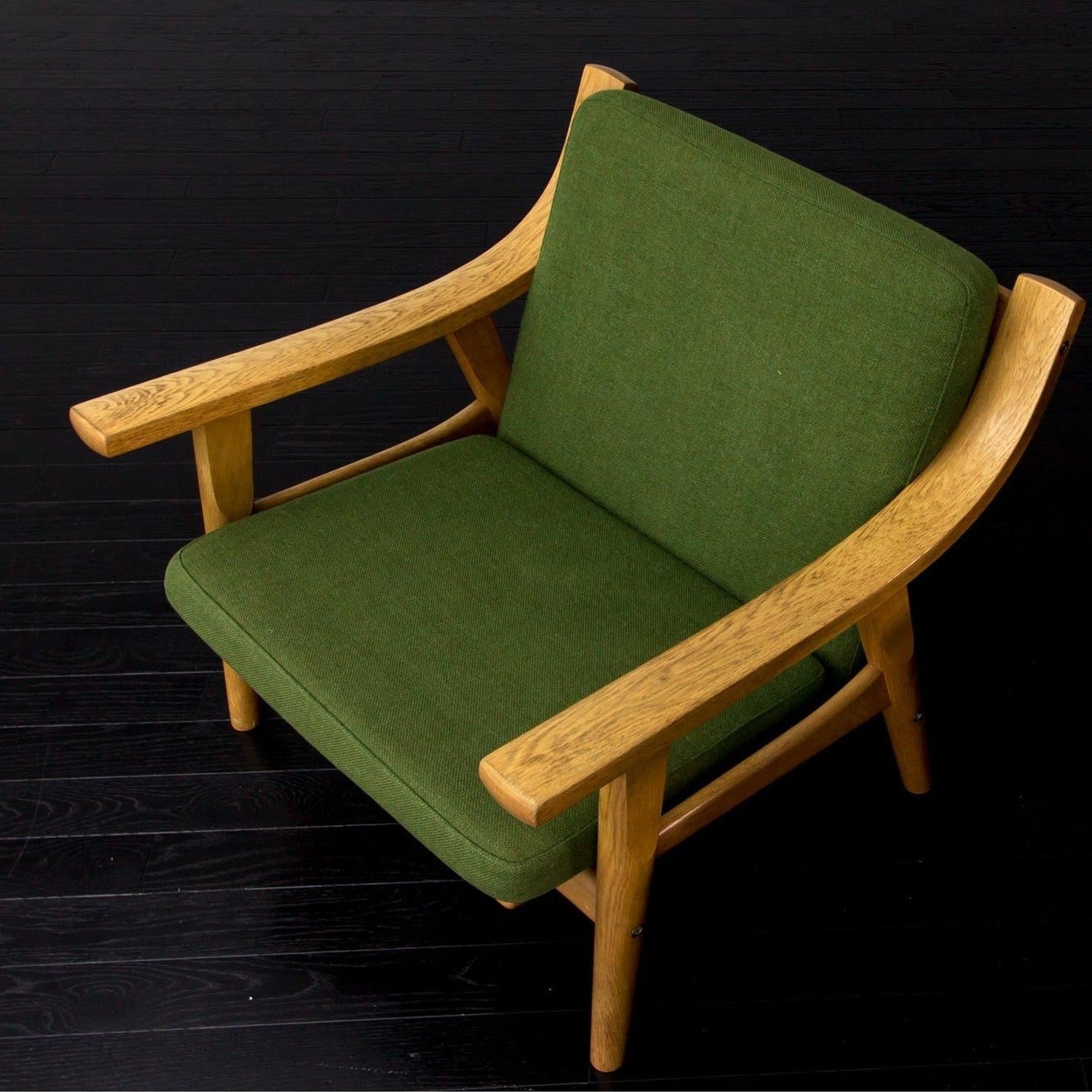 Parsa Lounge Chair