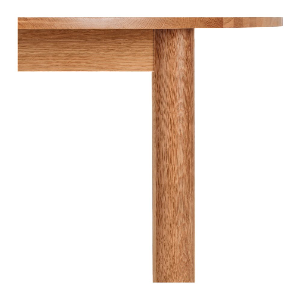 Simple round table