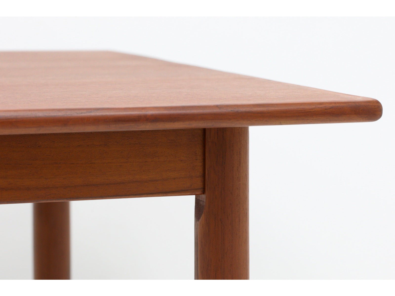 Solvang Dining Table in Teak