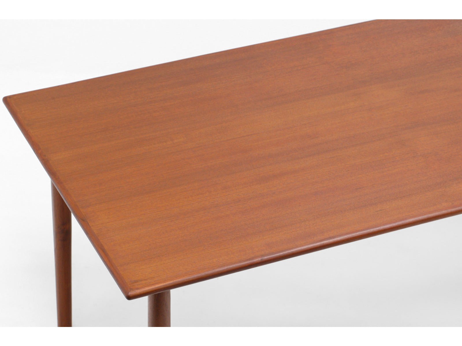 Solvang Dining Table in Teak