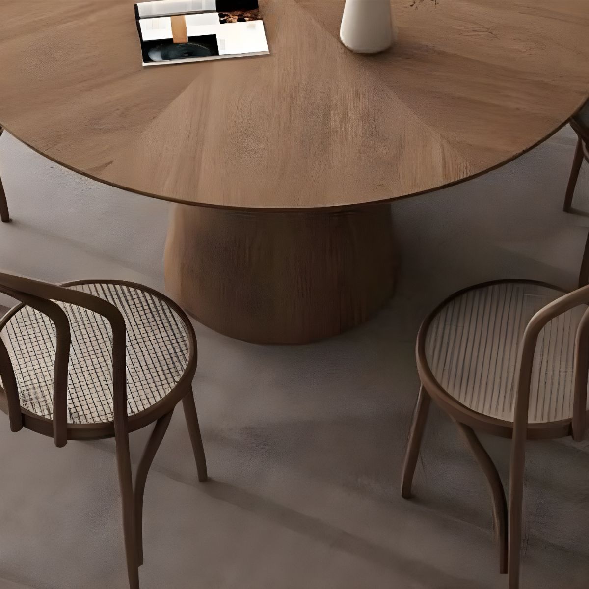 Berk dining table