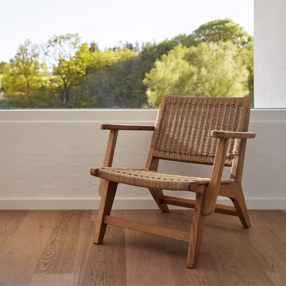 Rosso armchair in teak