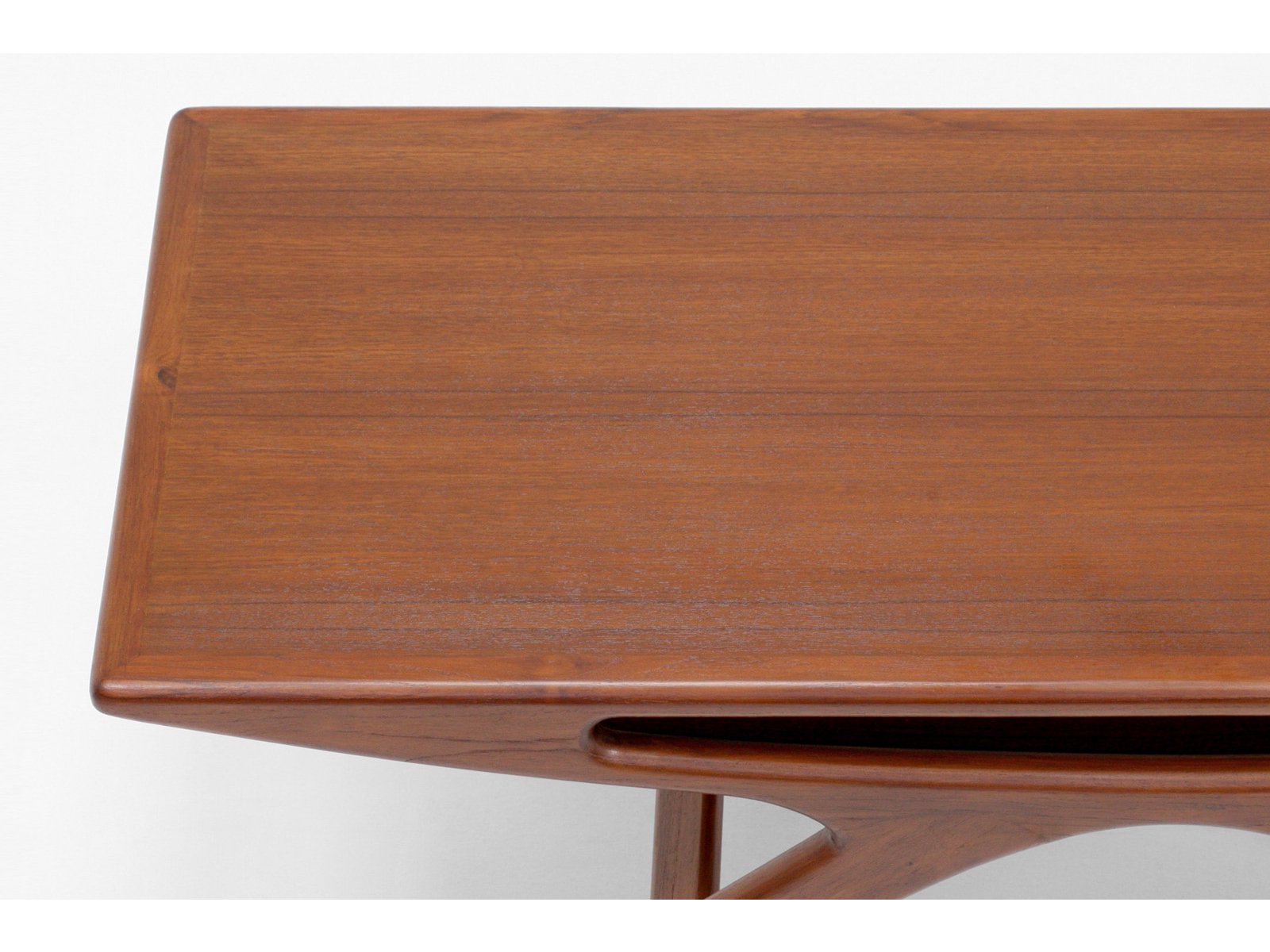 Adven Center Table in Teak