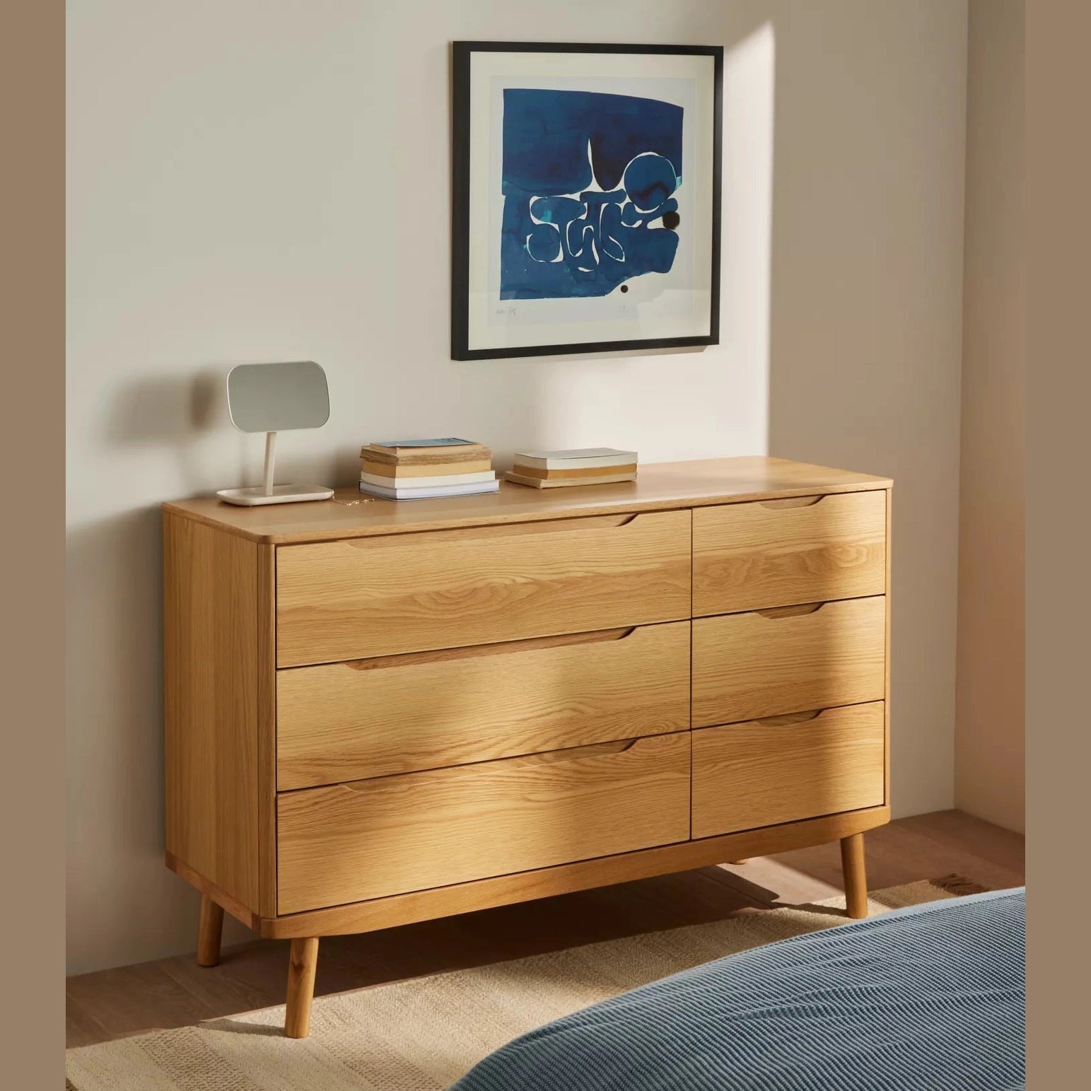 Bowry wide chest