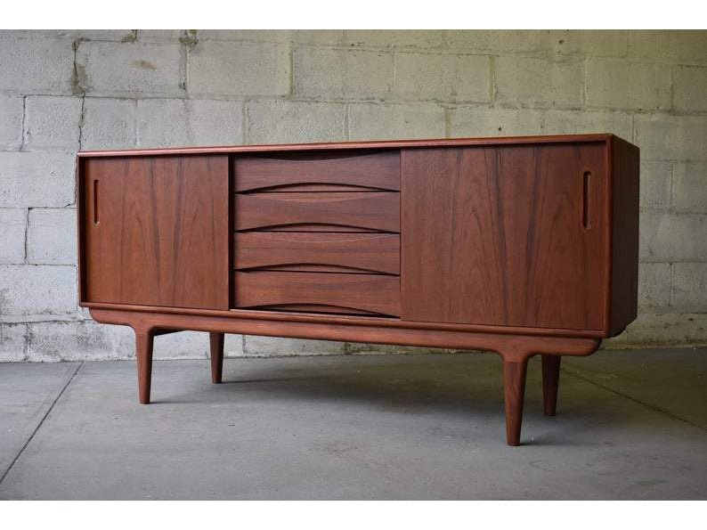 Branndi Credenza M Sideboard