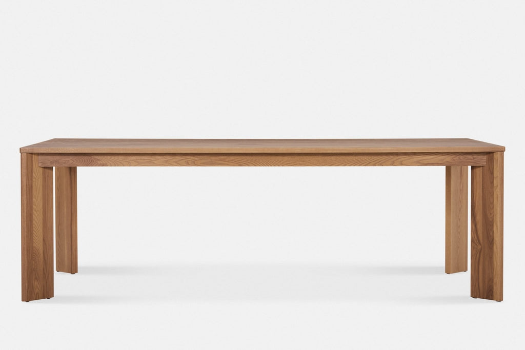 Carrera dining table