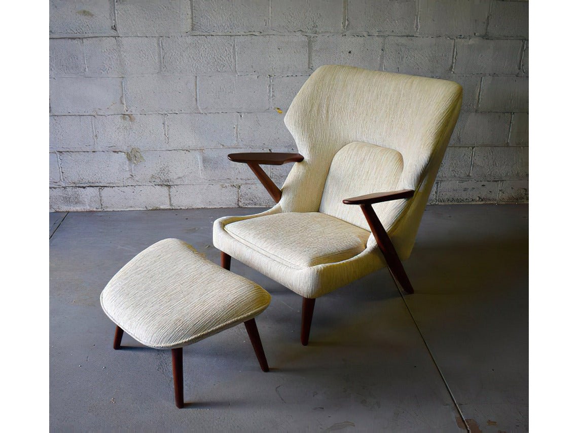 Copenhagen Lounge Chair & Ottoman