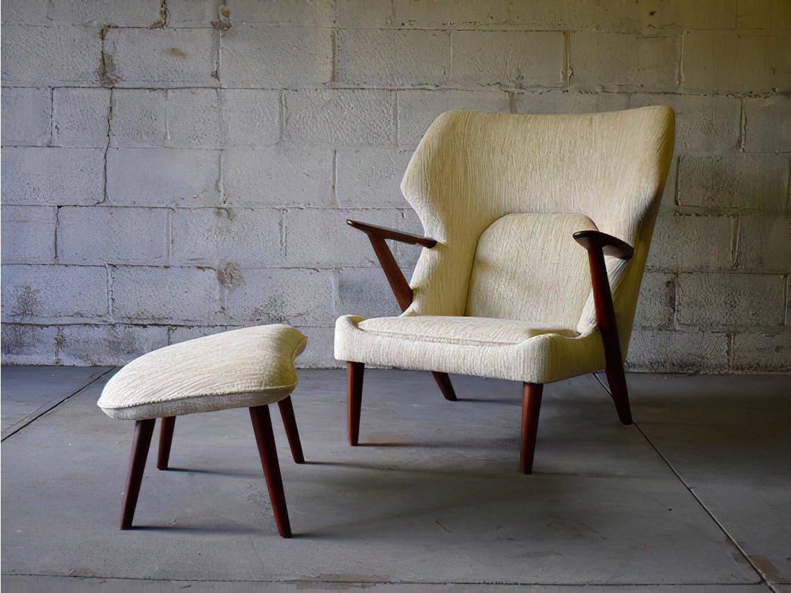 Copenhagen Lounge Chair & Ottoman