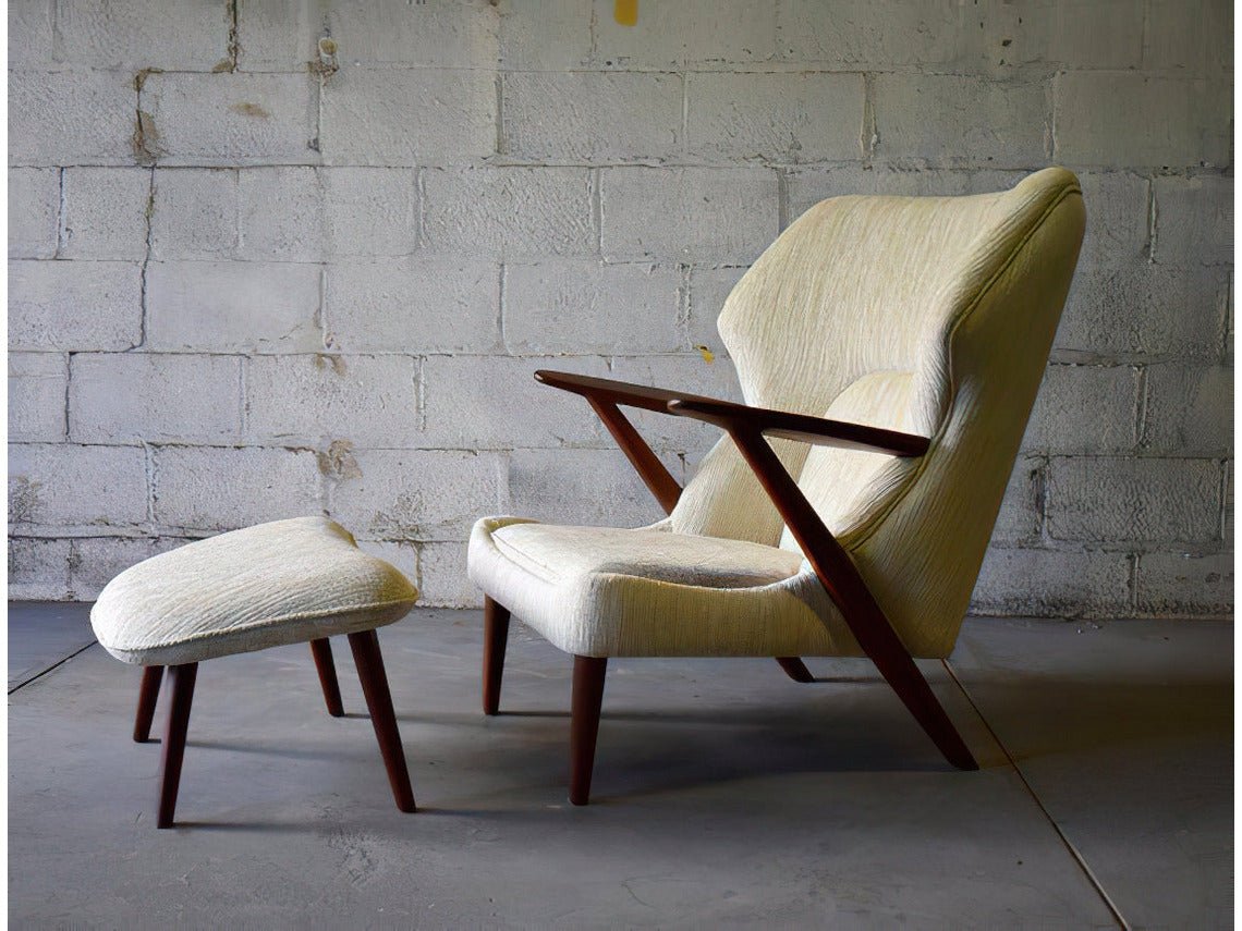 Copenhagen Lounge Chair & Ottoman