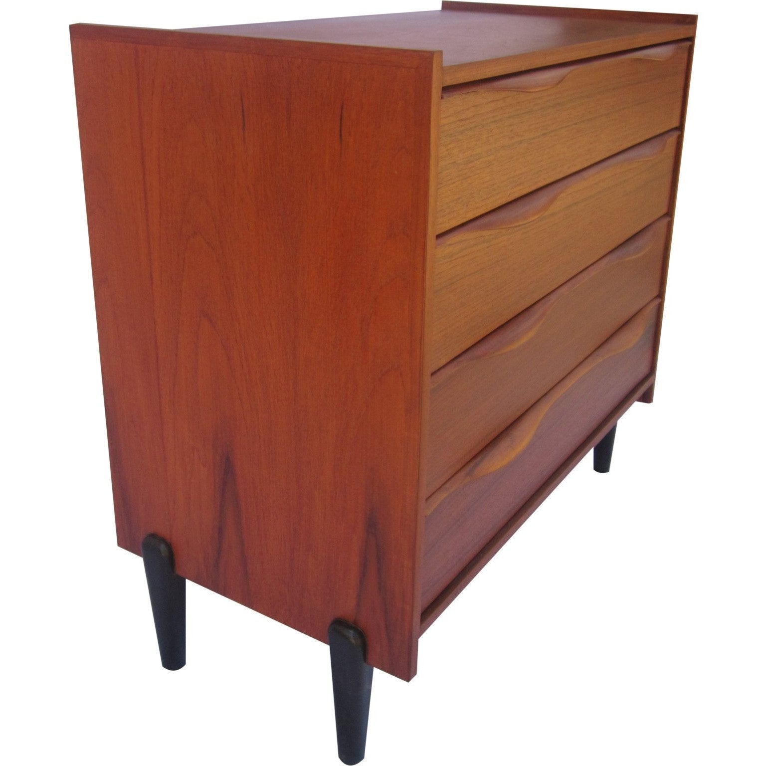 Darrius Tallboy Chest