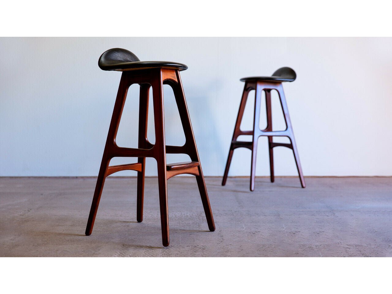 Den Glade Bar Chair
