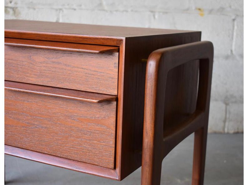 Denver Side Table in Teak