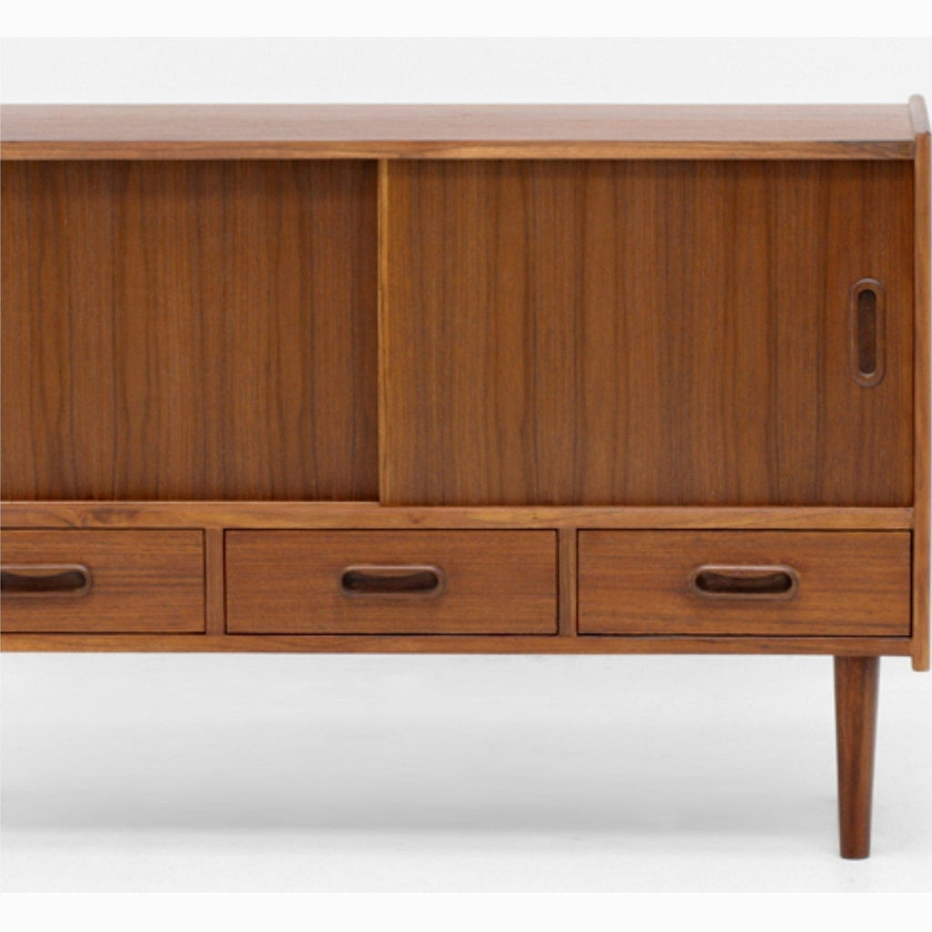 Desik Media Cabinet
