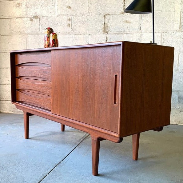 Dorset Apartment L Sideboard
