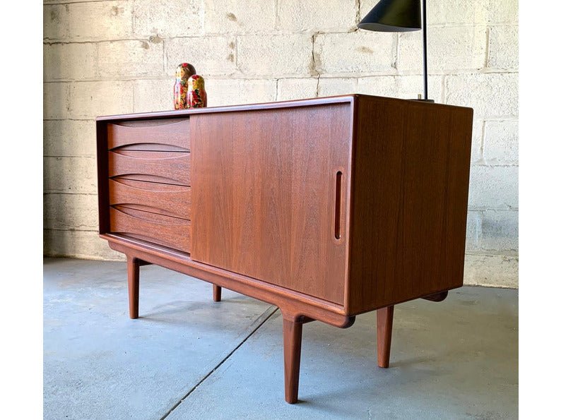 Dorset Apartment L Sideboard