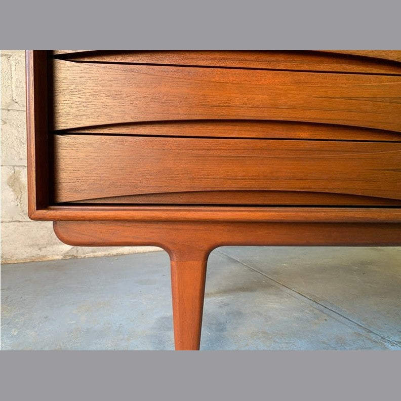 Dorset Apartment L Sideboard