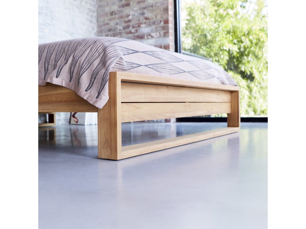 Durness Queen Bed