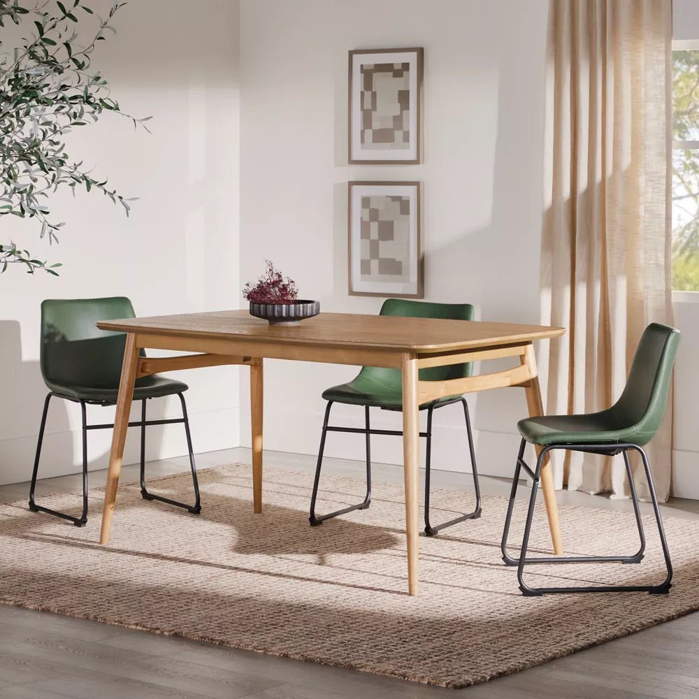 Fero dining table