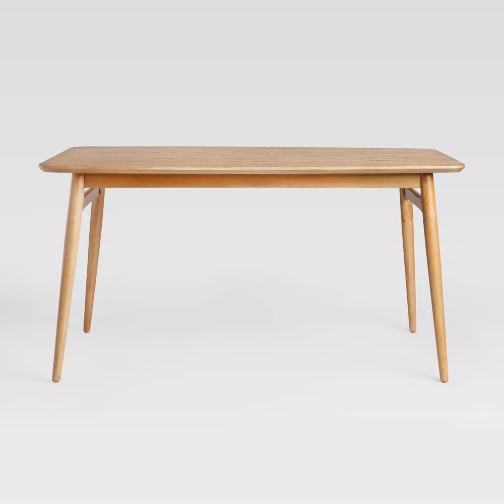 Fero dining table