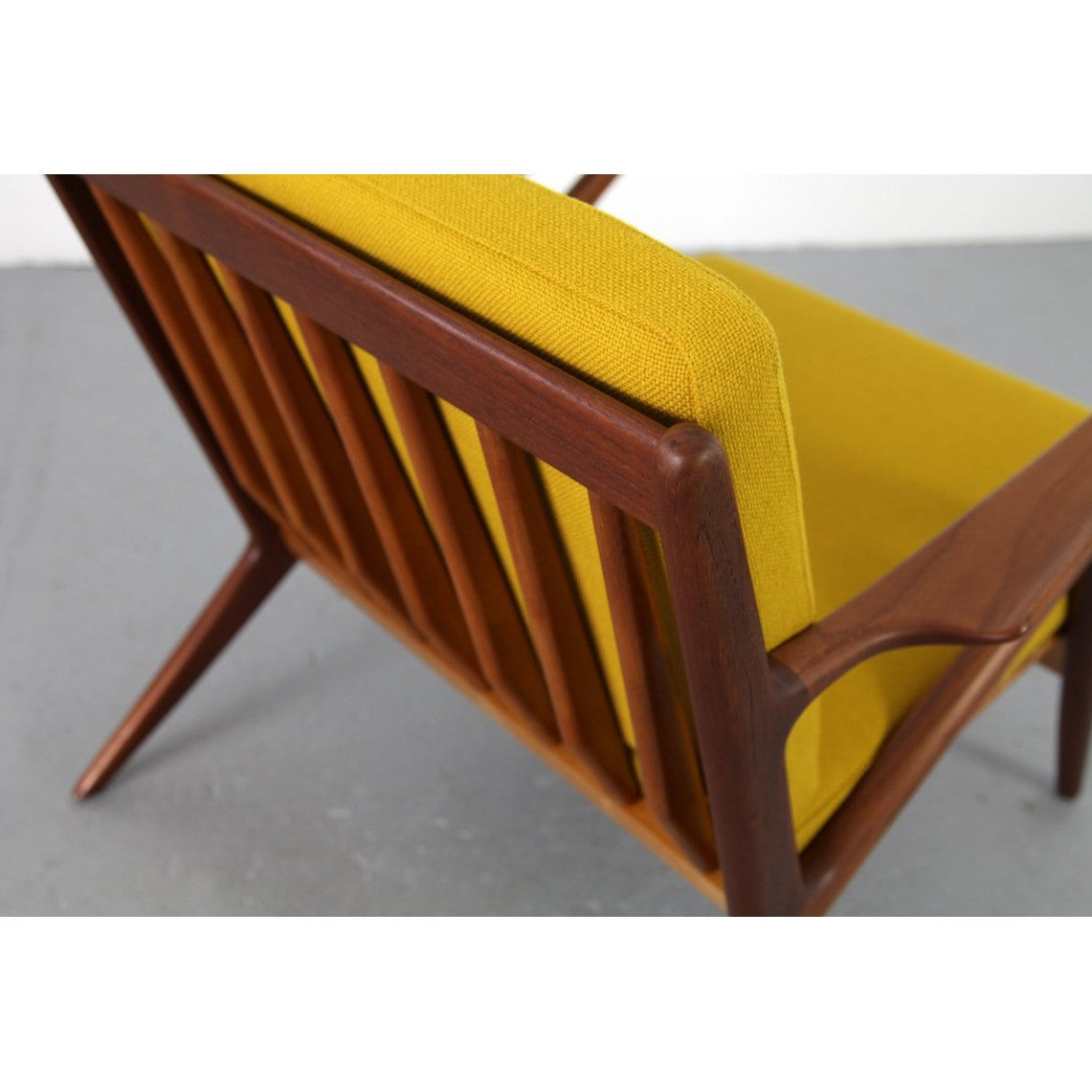 Ikkonic Lounge Chair