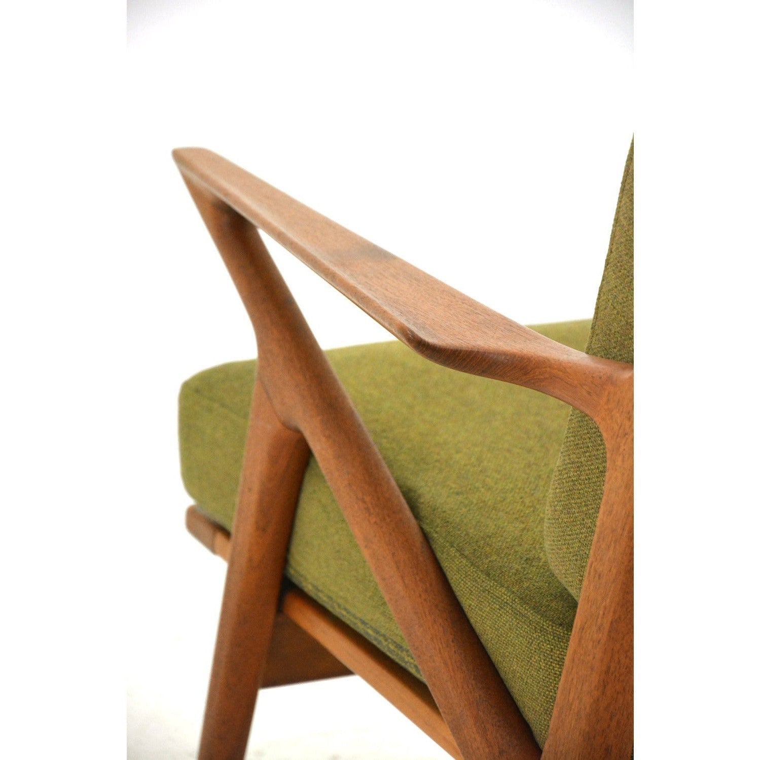 Ikkonic Lounge Chair