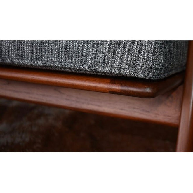 Ikkonic Lounge Chair