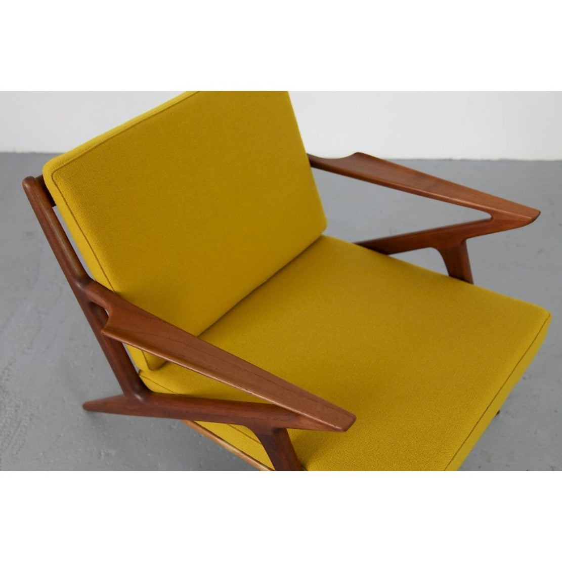 Ikkonic Lounge Chair