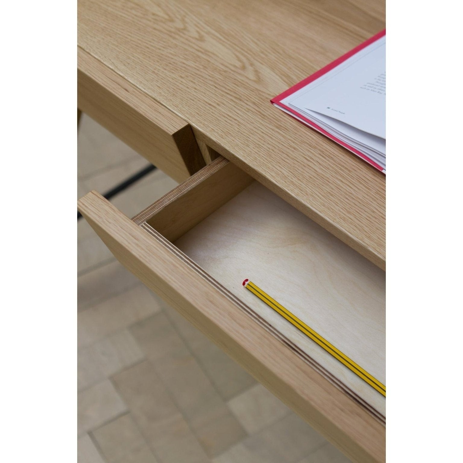 Jaspin Desk in Natural Oak