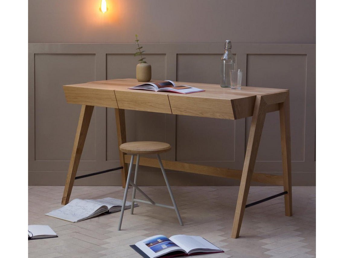 Jaspin Desk in Natural Oak